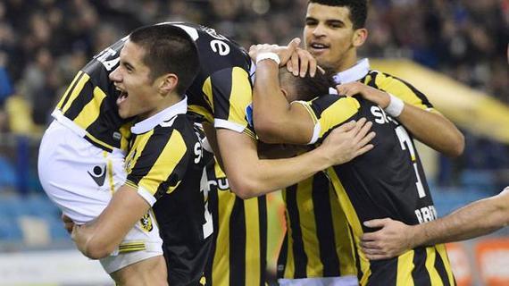 球联赛中实 球联赛中实