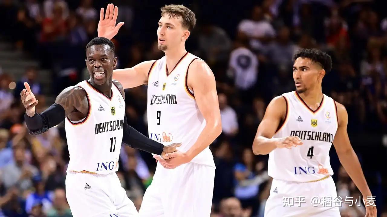 在比赛早期 在比赛早期