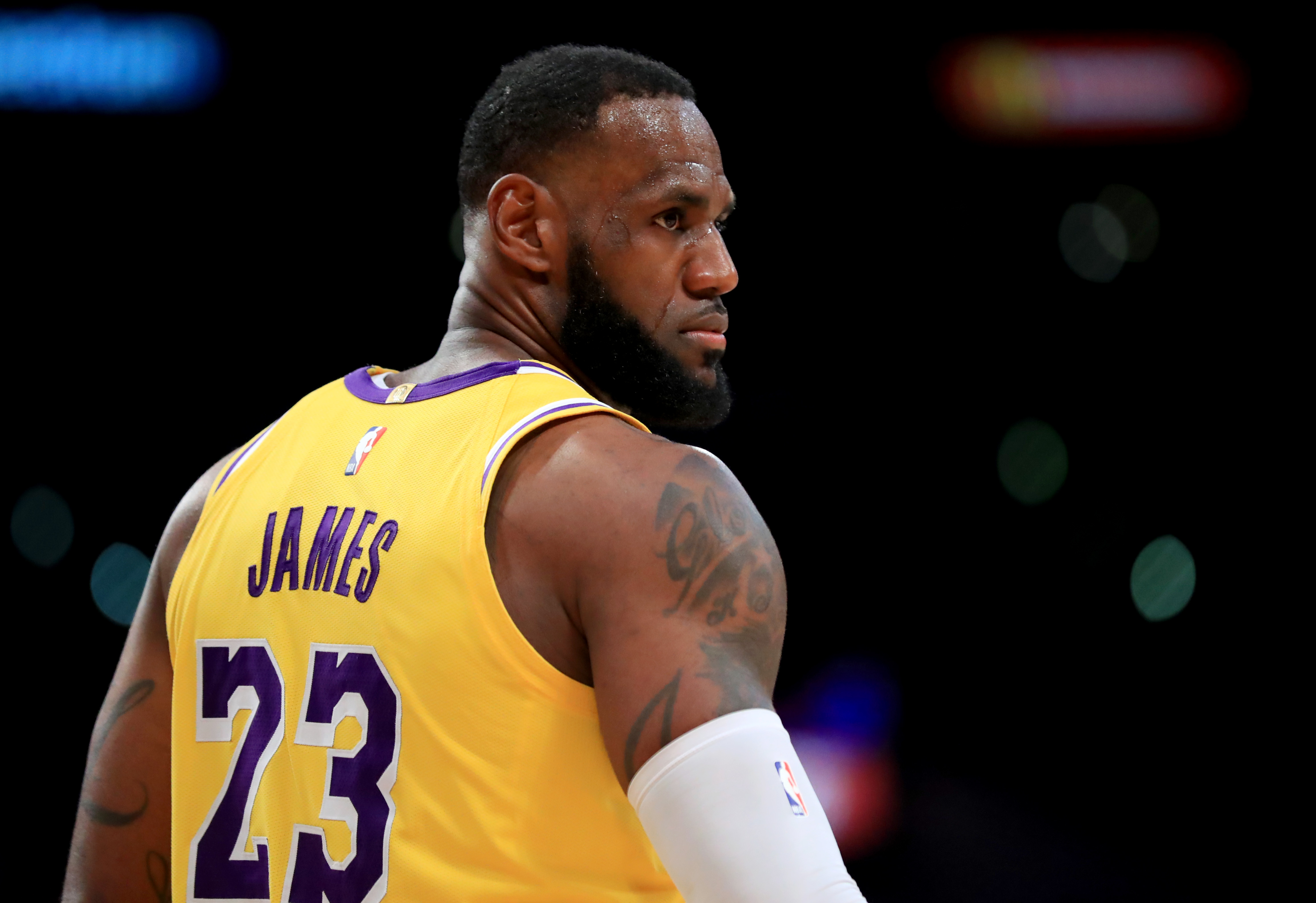 快船剑指前 快船剑指前